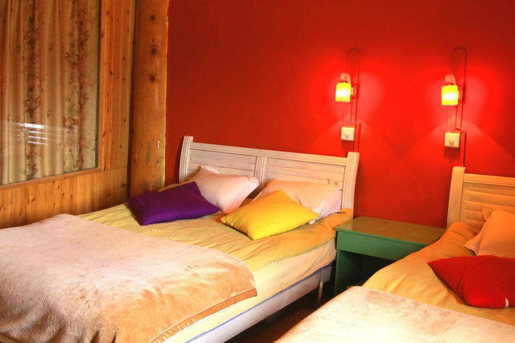 Shangri-La Lao Shay Youth Hostel Extérieur photo