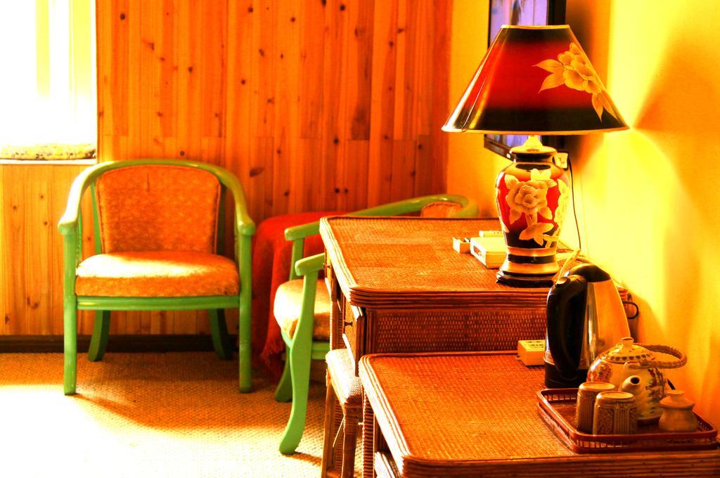 Shangri-La Lao Shay Youth Hostel Extérieur photo