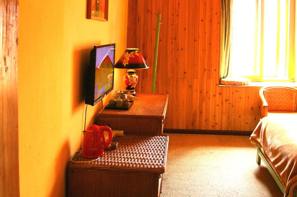 Shangri-La Lao Shay Youth Hostel Extérieur photo