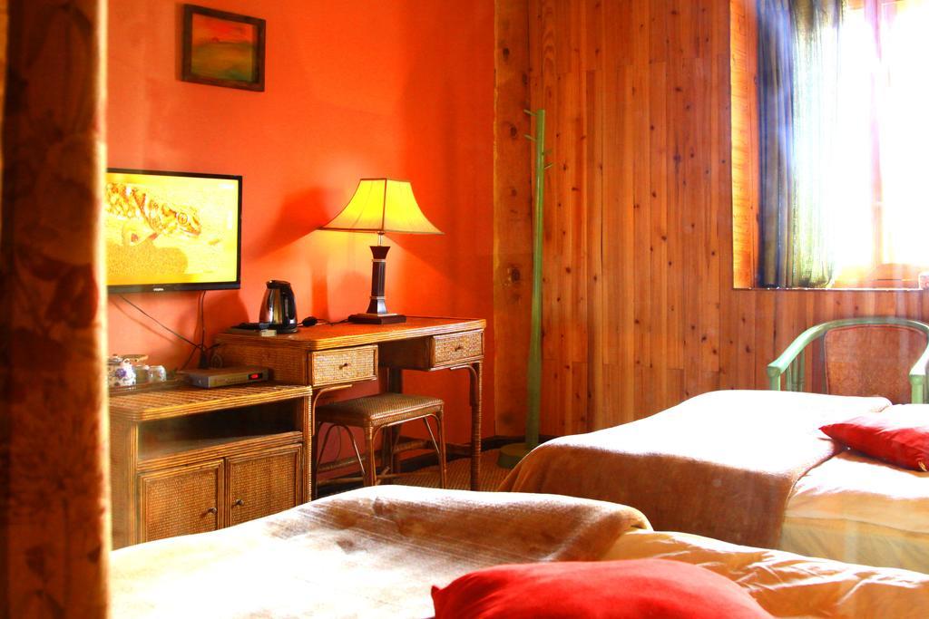Shangri-La Lao Shay Youth Hostel Extérieur photo