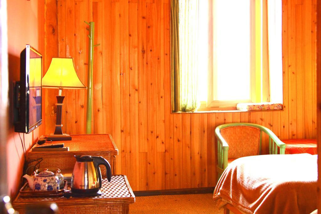 Shangri-La Lao Shay Youth Hostel Extérieur photo
