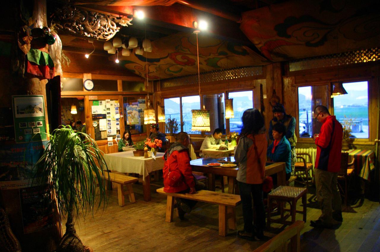 Shangri-La Lao Shay Youth Hostel Extérieur photo