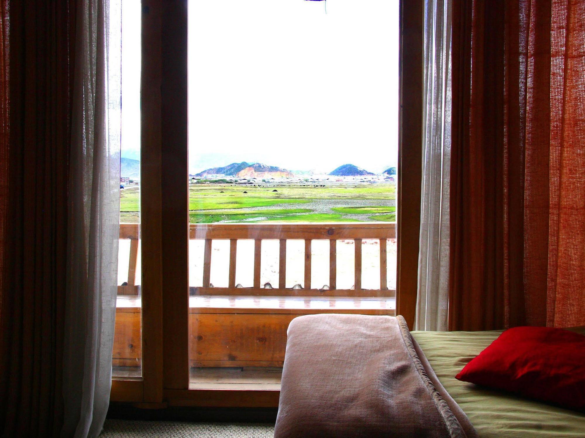 Shangri-La Lao Shay Youth Hostel Extérieur photo